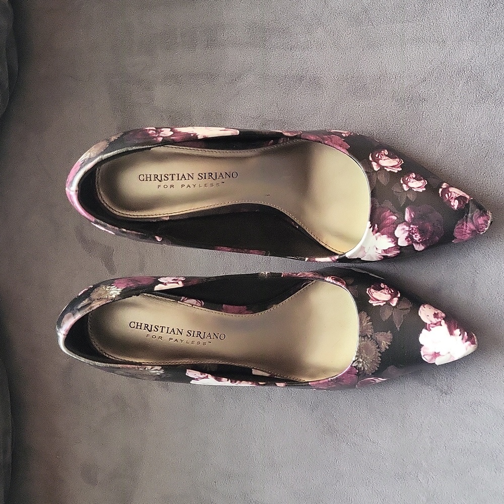 High healed flowered shoes